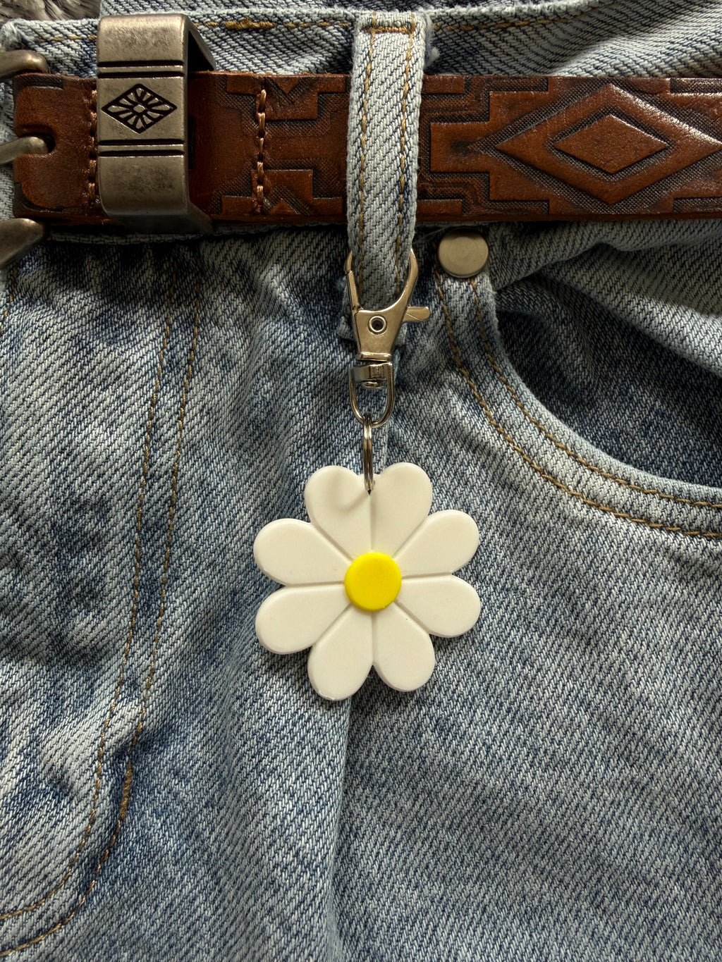 Daisy Keychain